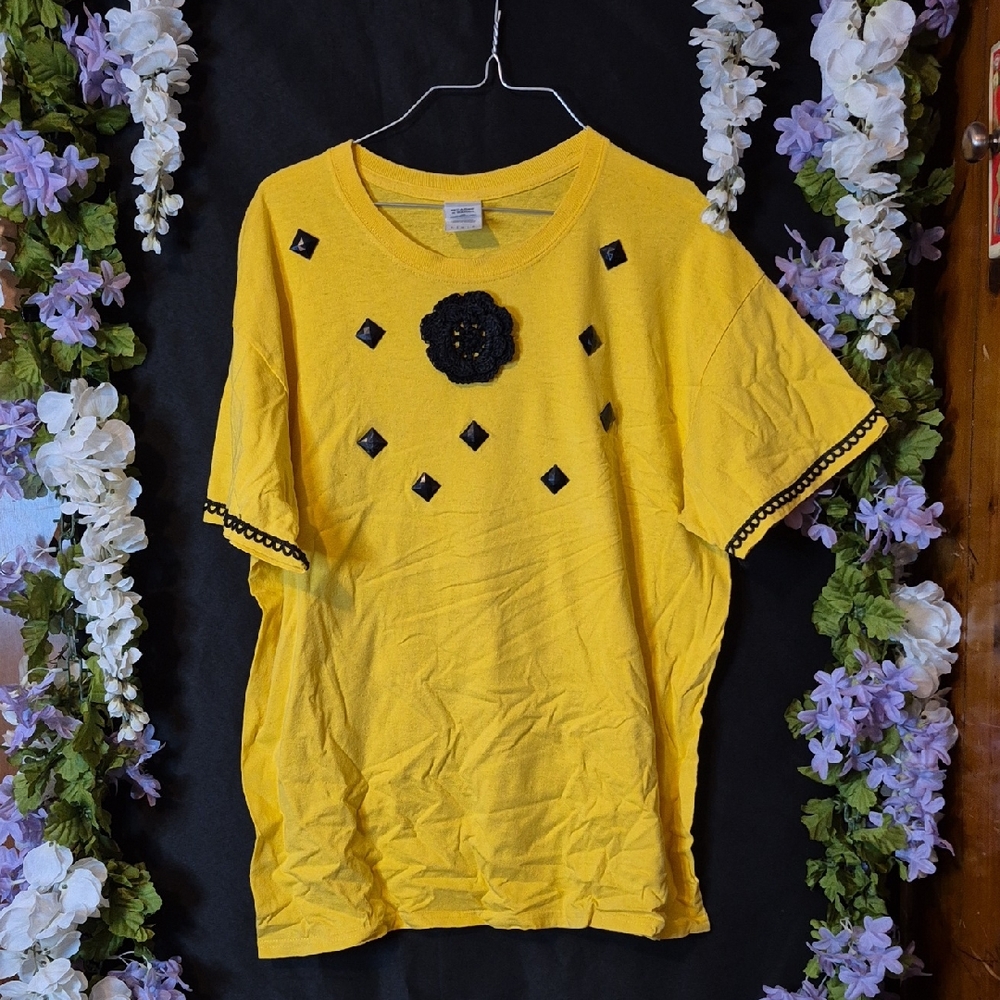 Gildan Yellow Heavy Cotton Tee with Crew Neck